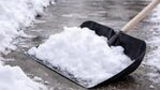 Lumenluonti pihoille ja kulkuväylille ilman raskasta kalustoa фото